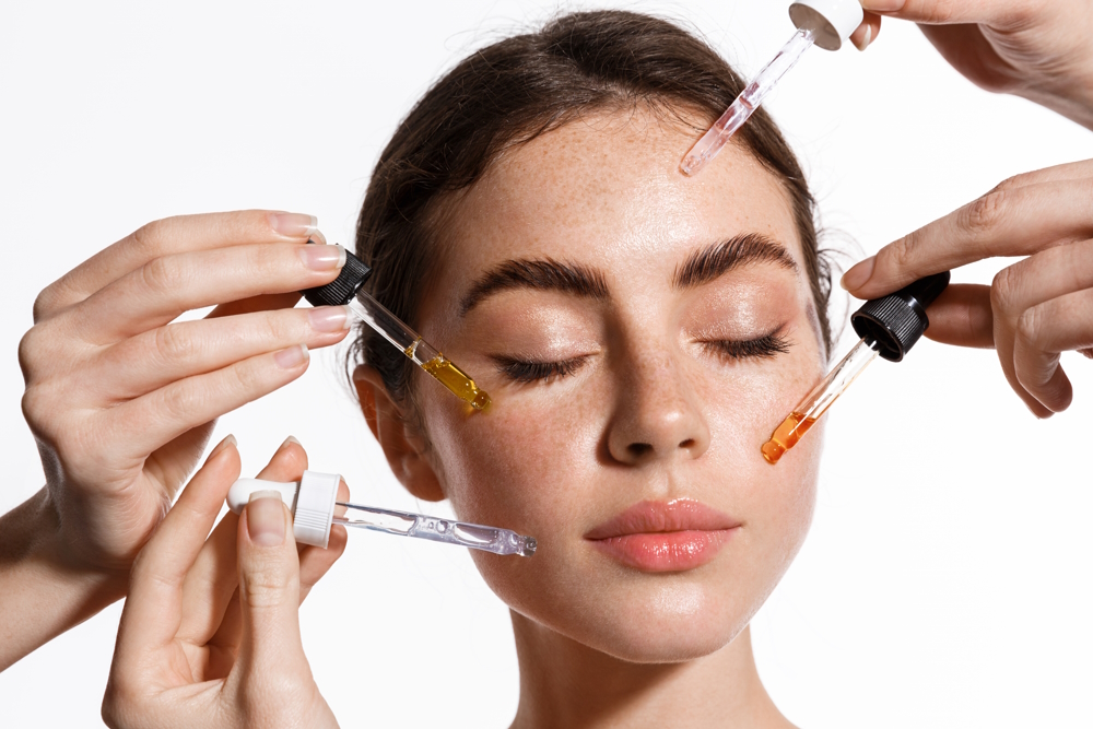 Was für ein Zeitraum sollte zwischen kosmetischen Eingriffen und einer Permanent Make-up Behandlung liegen?